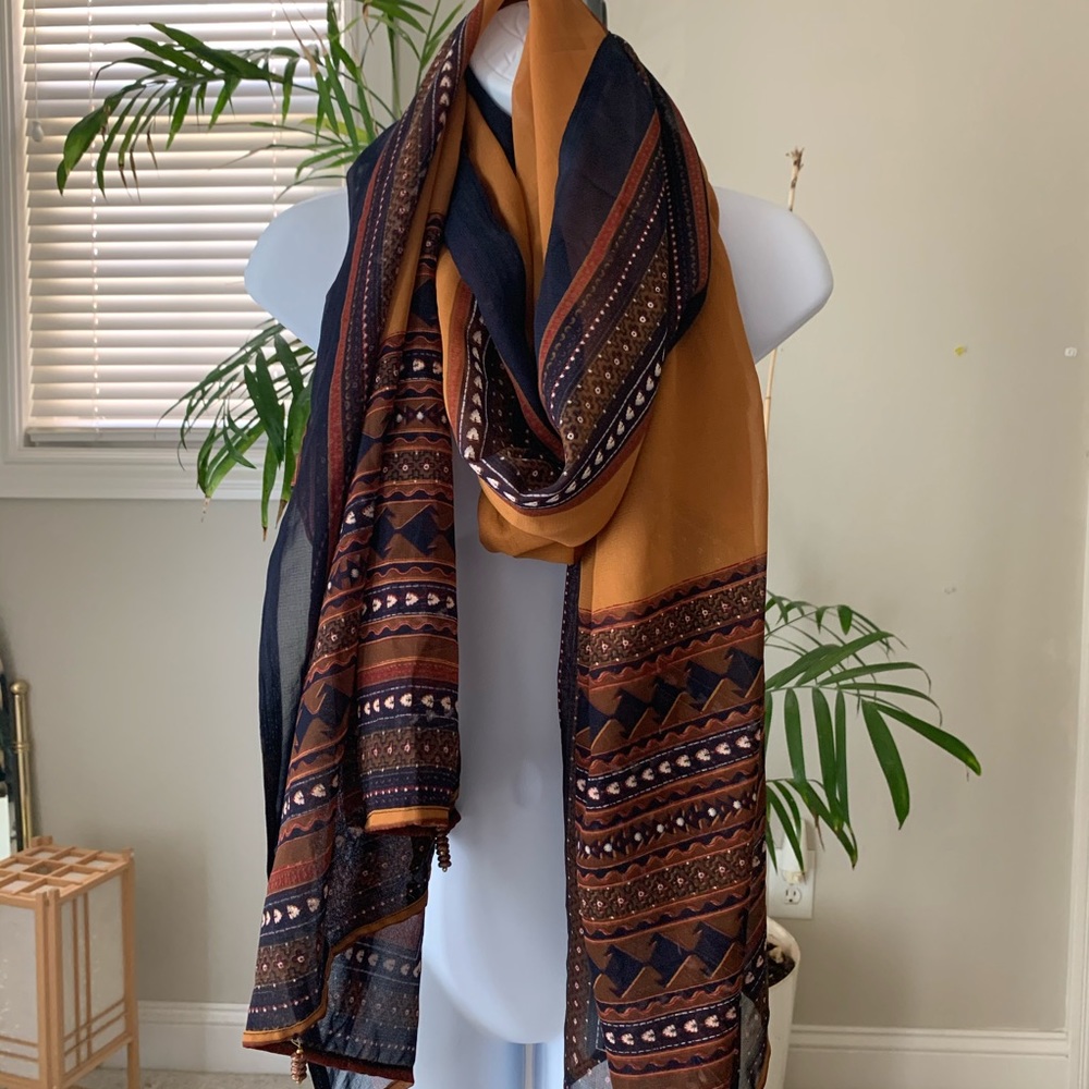 Gorgeous printed scarf